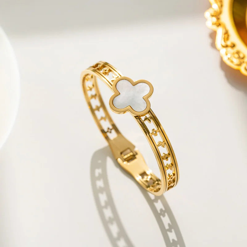 Clover Bangle