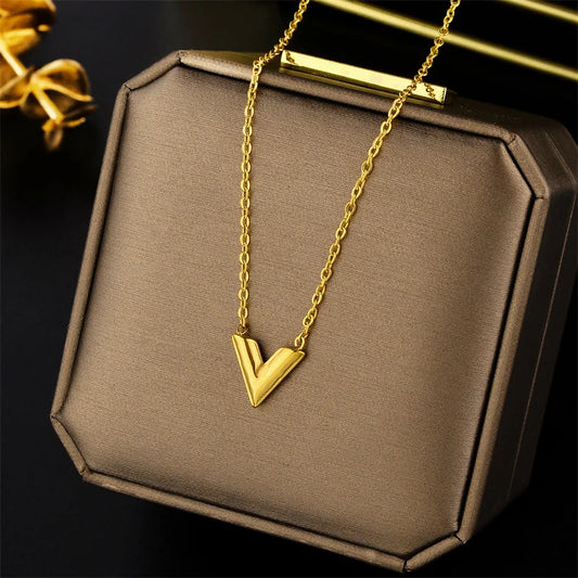 Dainty V Necklace